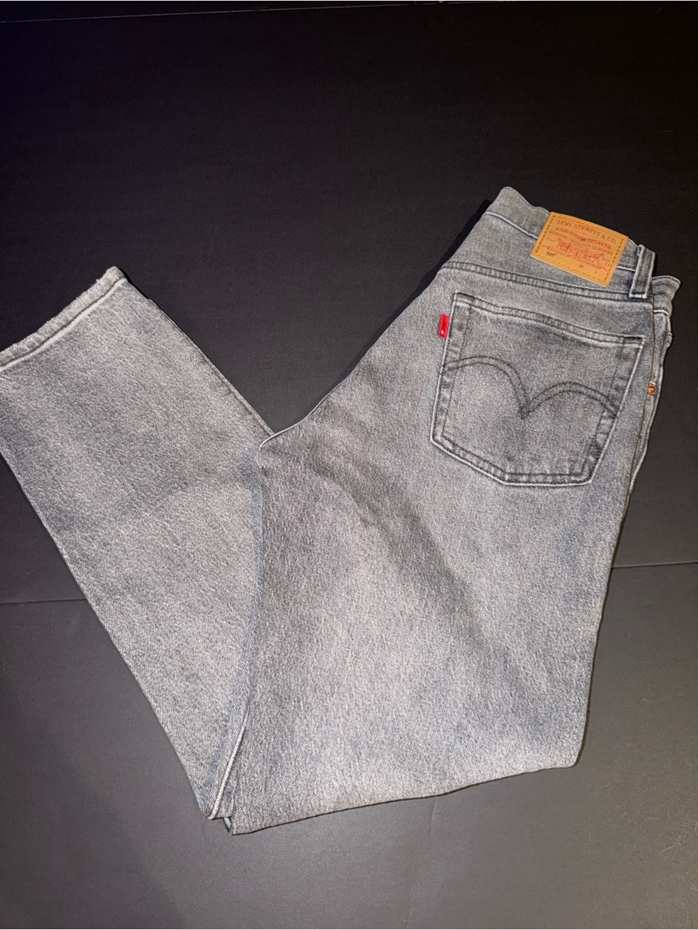 NWOT Levi's Women’s Gray 501 Straight Fit Jeans